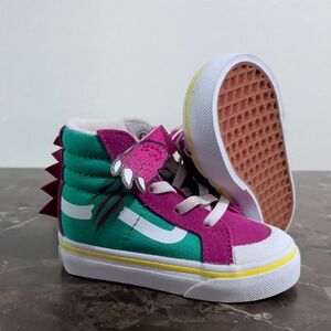 🆕 VANS 🦖toddler Size 4 High-Top Sneakers